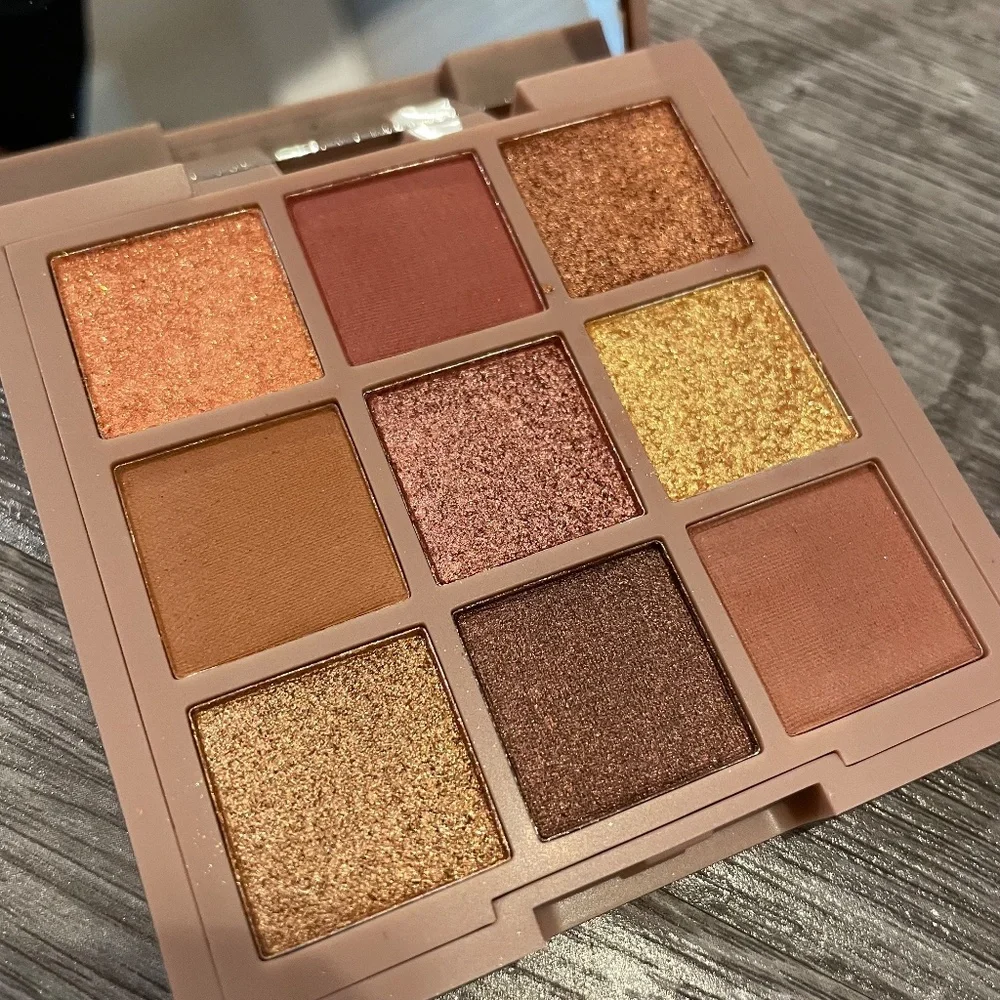 Ciate London Eyeshadow Palette in Bronzed - 9 Shades!